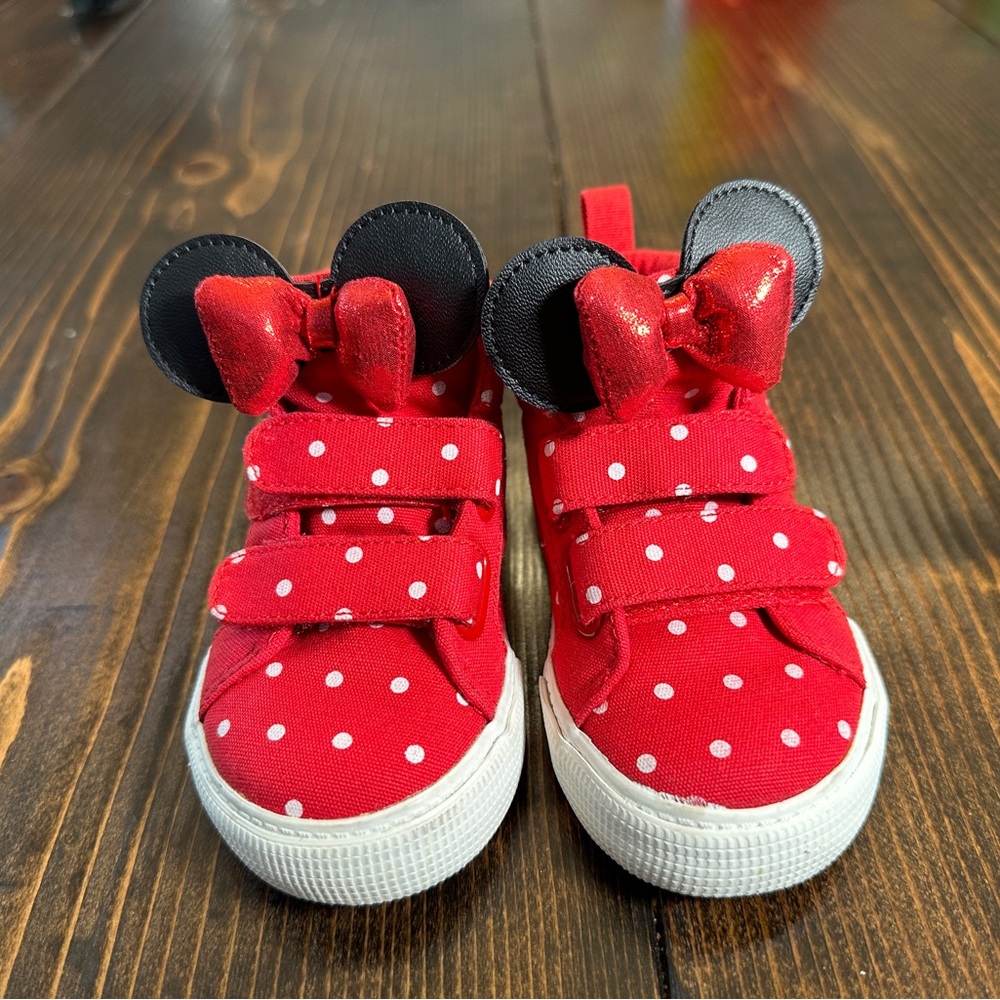 Baby GAP Disney Minnie Mouse sneakers. Size 7